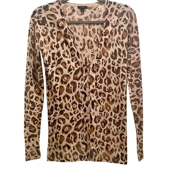 Ann Taylor Women's Animal Leopard Print‎ Cozy Soft Wool Cardigan Sweater XS - Picture 1 of 5